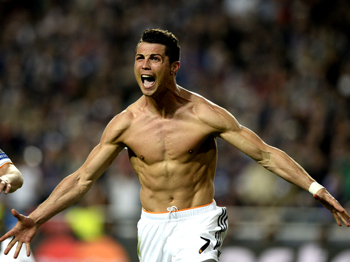 他把个人财 他把个人财